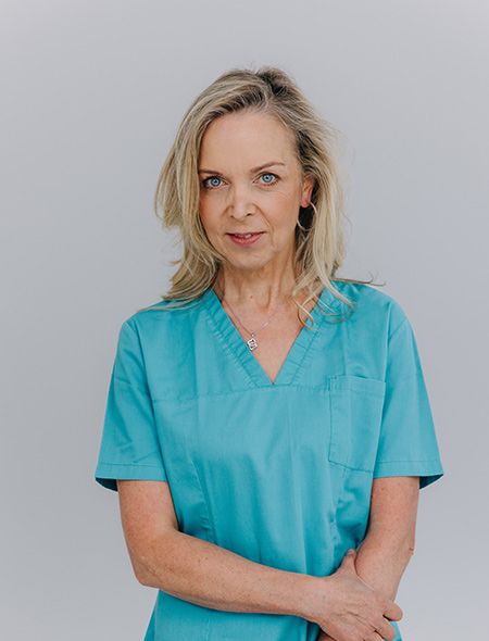 Portrait einer erfahrenen Anästhesieschwester der Praxis für Narkoseleistungen in Magdeburg