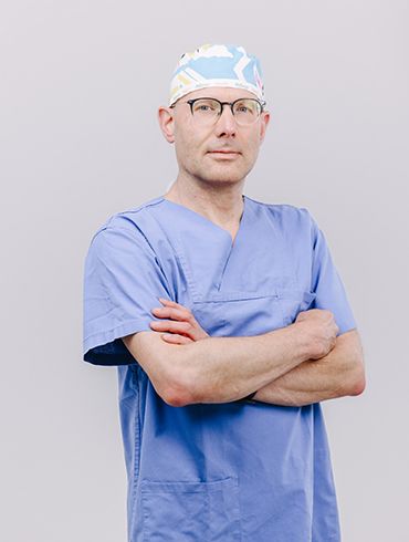 Erfahrener Anästhesiearzt von Narkosen Magdeburg, individuelle und sichere Narkose für Erwachsene und Kinder